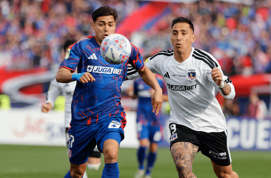 Colo Colo durante el Clásico anterior