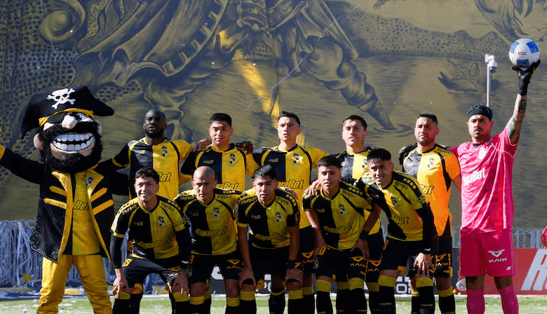 El equipo de Coquimbo Unido en una presentación